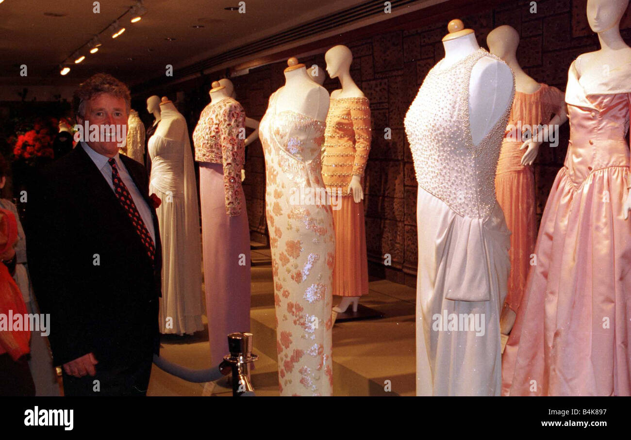 James Whitaker Mirror writer at Christies New York June 1997 with Princess Diana dresses that will be auctioned Stock Photo