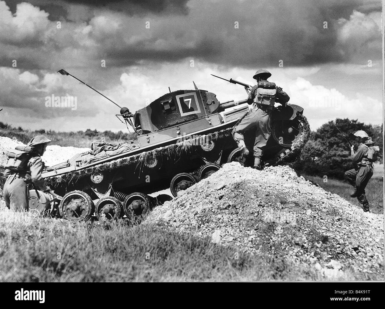 WW2 Training the Home Guard July 1941 Home Guard attacking a tank put out of action in an anti tank trap Stock Photo