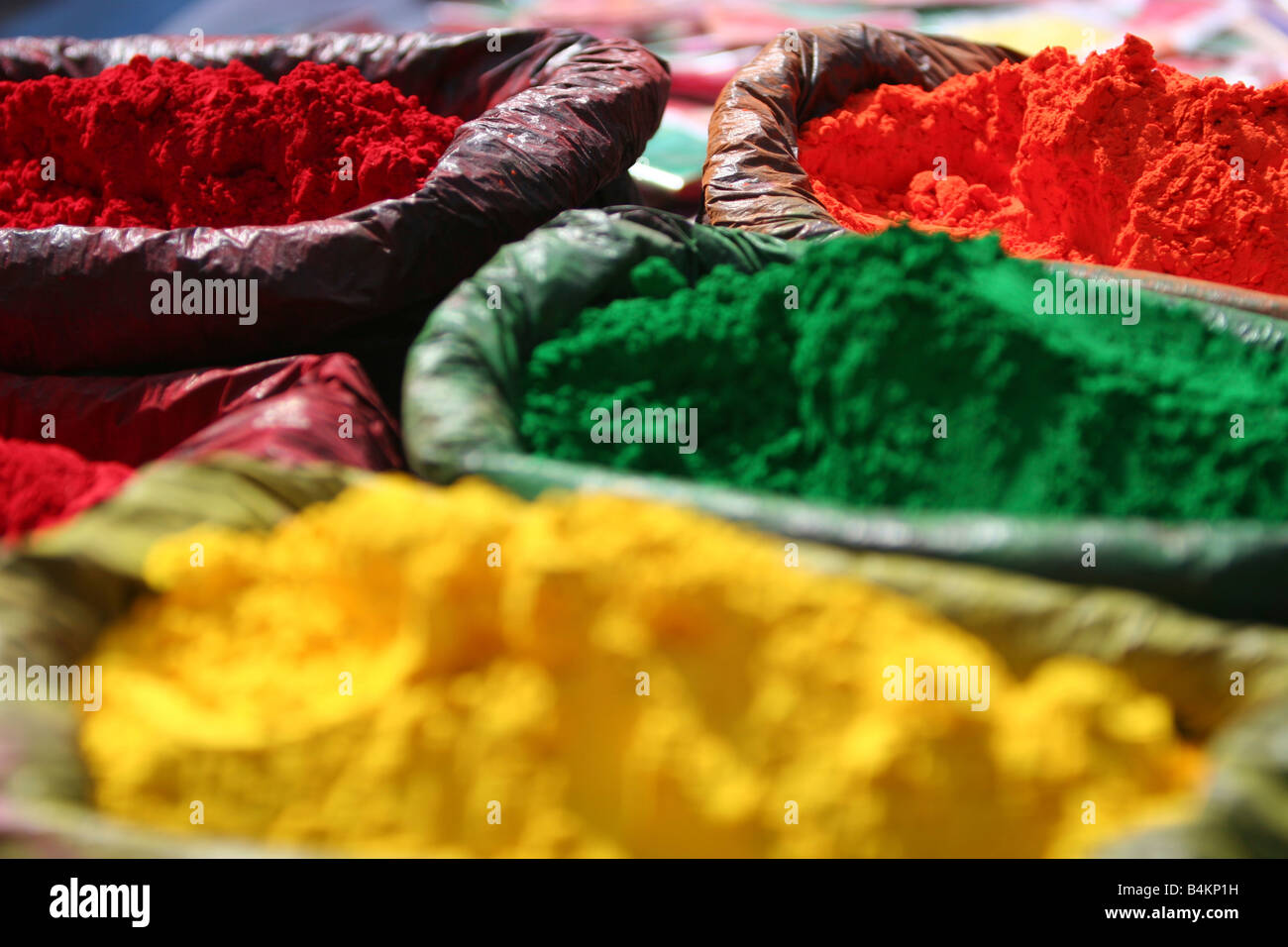 India paint colorful powder powdered paint spring indian hinduism hi