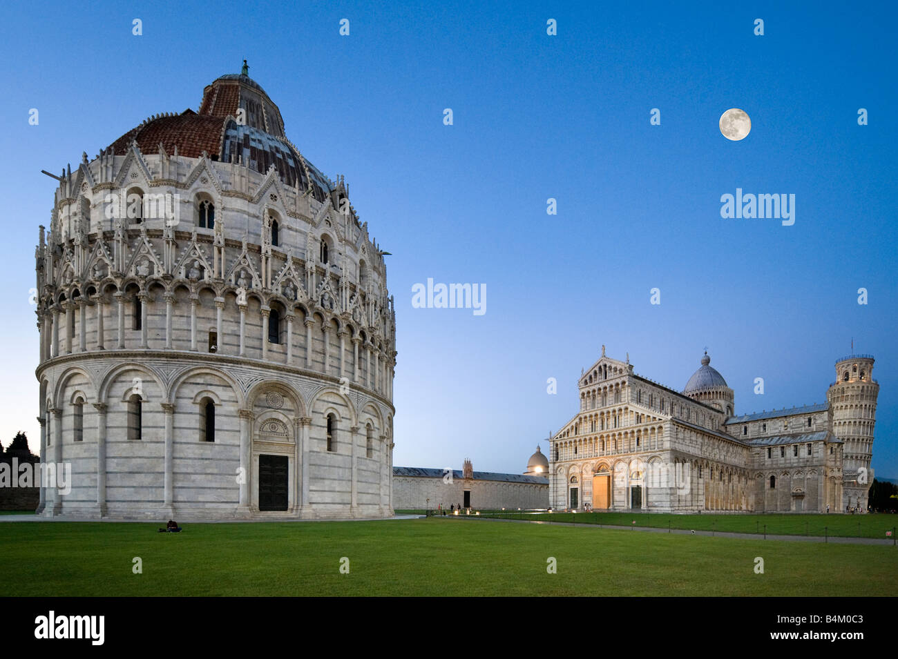 The Duomo, Baptistry and Leaning Tower at dusk, Piazza dei Miracoli, Pisa, Tuscany, Italy Stock Photo