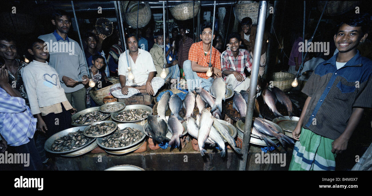 Bangladesh fish market hires stock photography and images Alamy