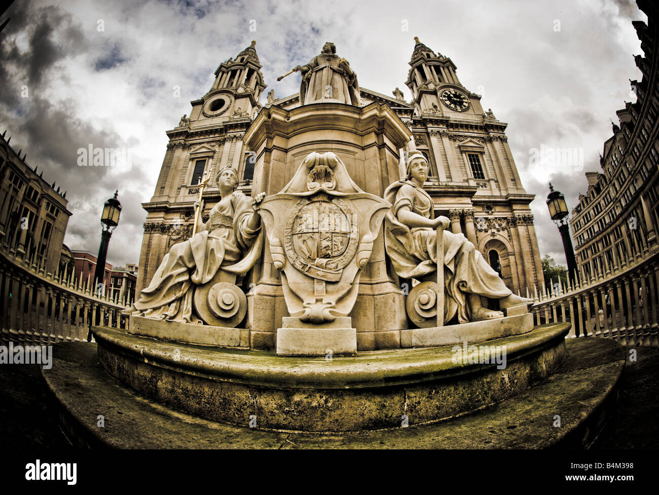 Queen Anne statue outside St Paul's cathedral in London, shot with a fisheye lens. London UK Stock Photo