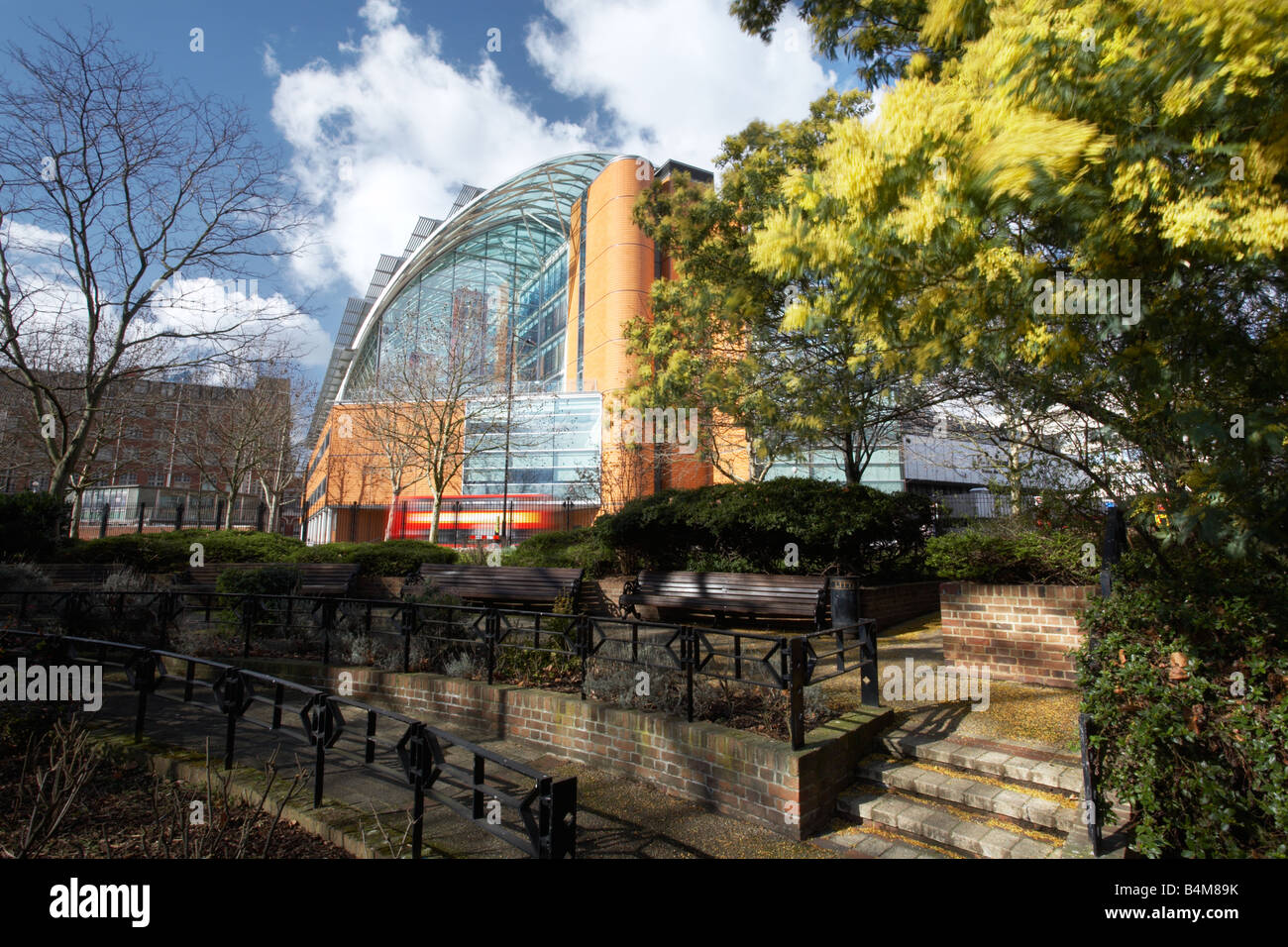 Evelina Children's Hospital, St Thomas' London Stock Photo - Alamy