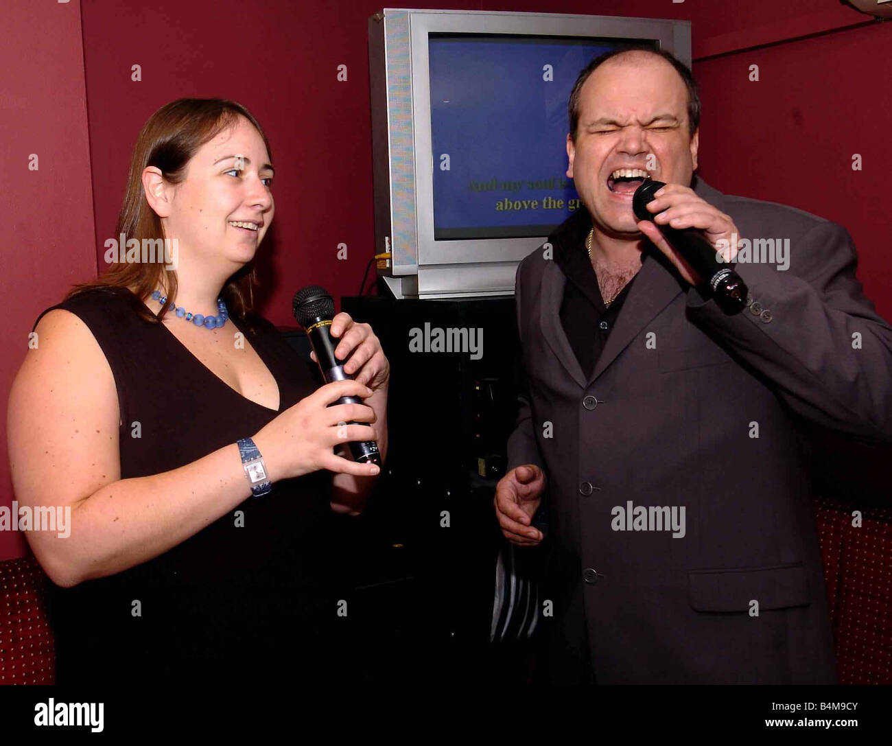 show presenter karaoke not loading show presenter karaoke not loading