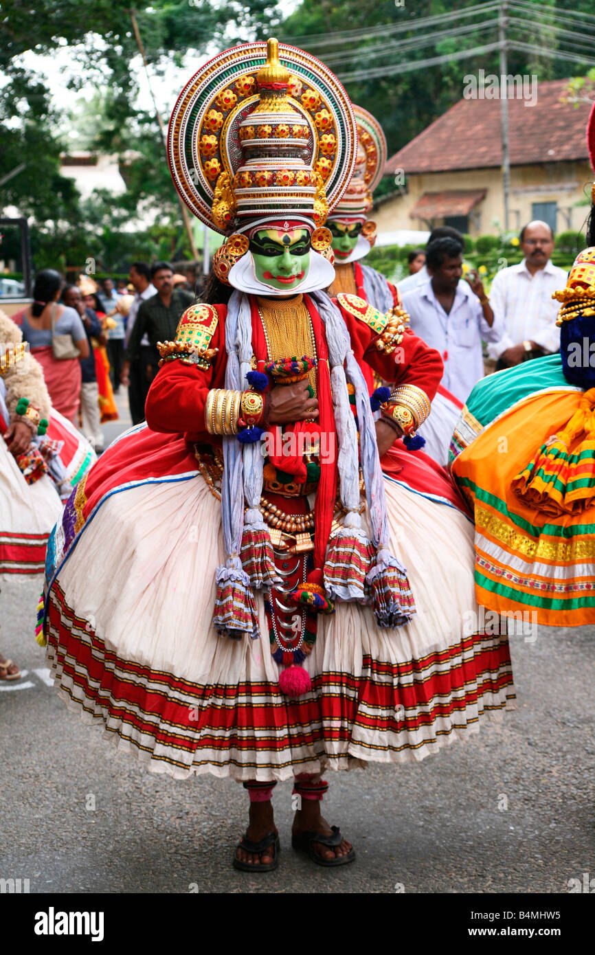 Kathakali dress hi-res stock photography and images - Alamy