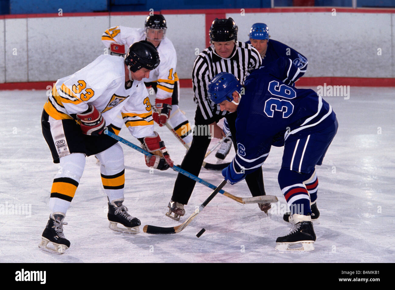 Ice Hockey face off Stock Photo Alamy