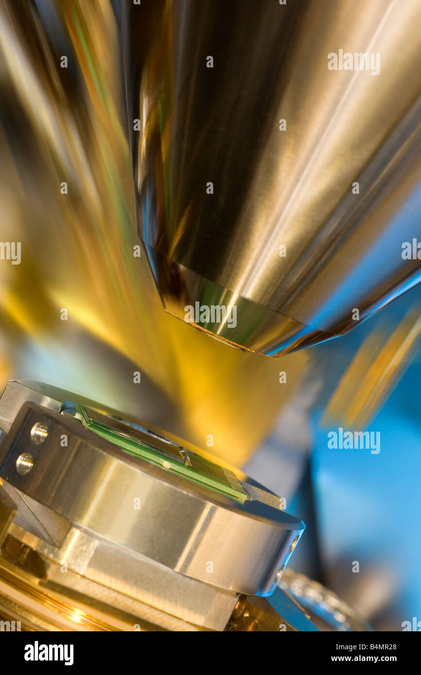 Non destructive qualitative and quantitative testing of surfaces of a micro surface using an electron microscope Stock Photo