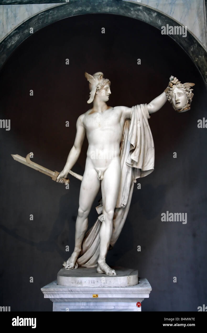 Perseus statue hi-res stock photography and images - Alamy