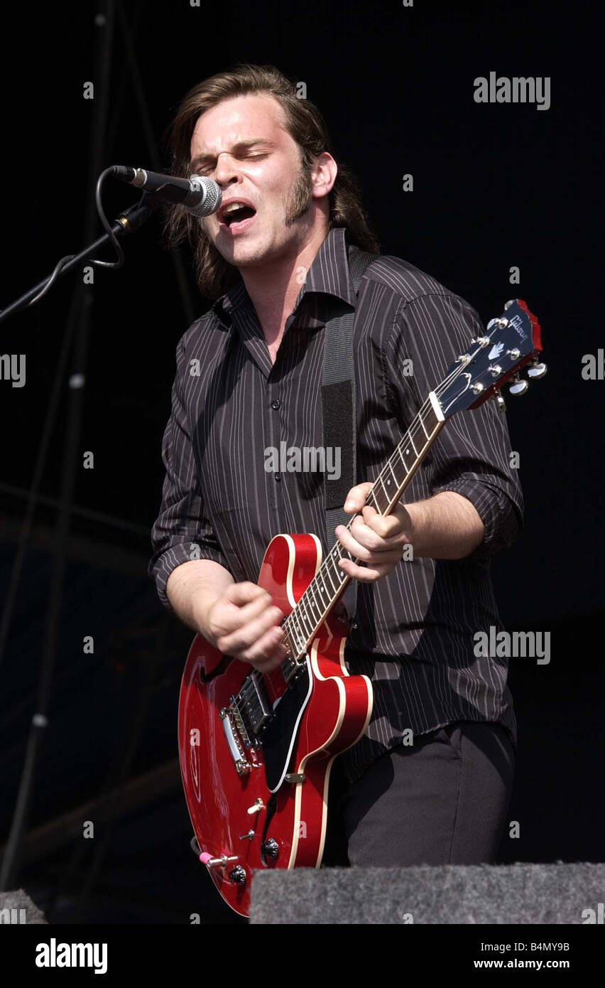 Gaz Coombes onstage at T In The Park July 2003 Supergrass pop singer Stock Photo