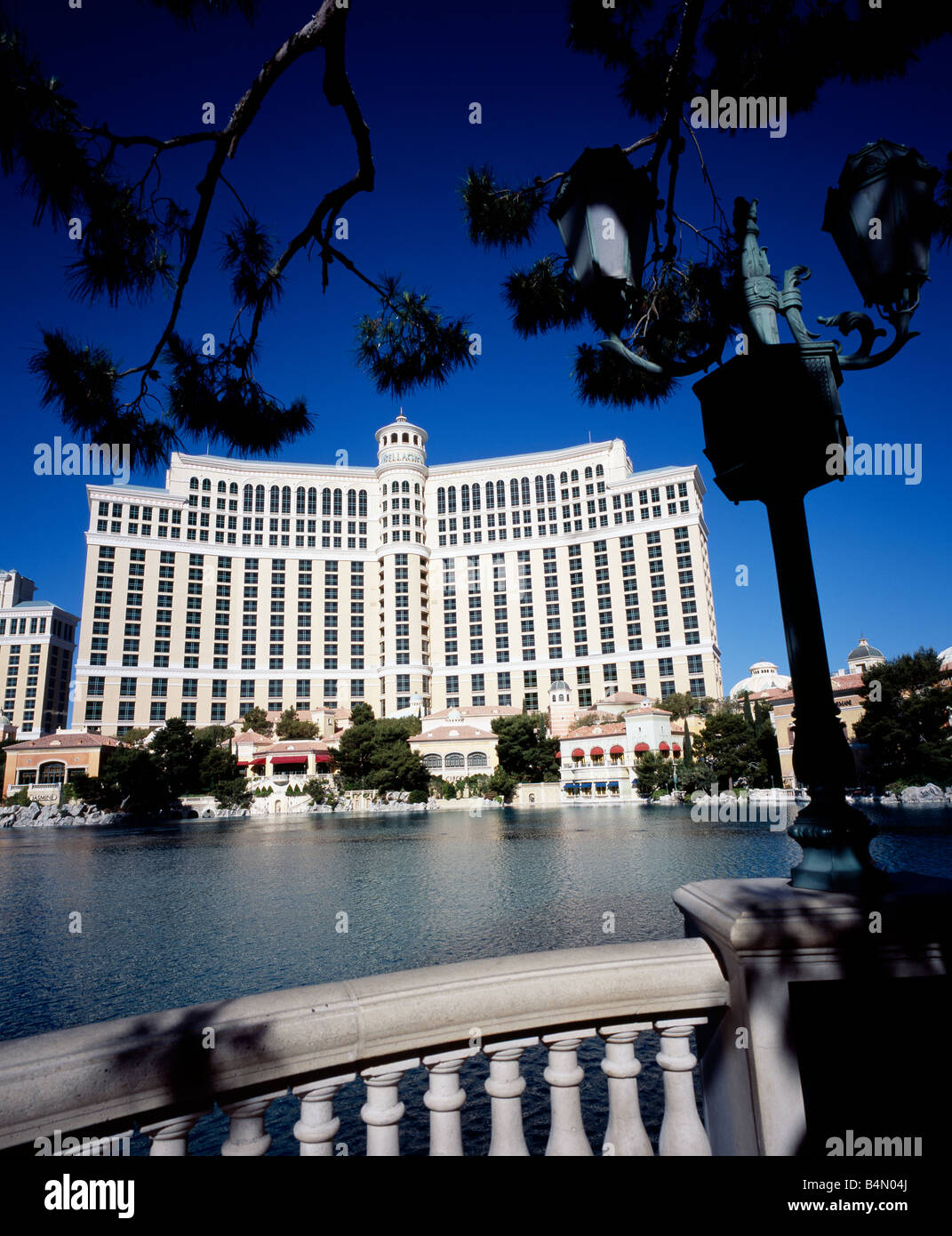 Hotel and Casino The Bellagio with the New Spa Tower Stock Photo - Alamy