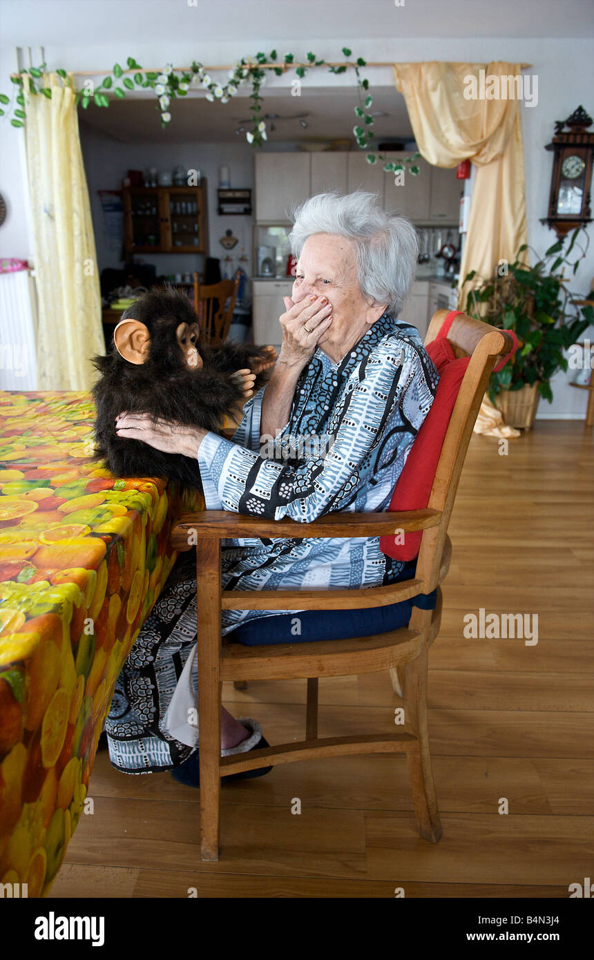 Netherlands Amsterdam old peoples home Leo Polak a senior woman in the ...