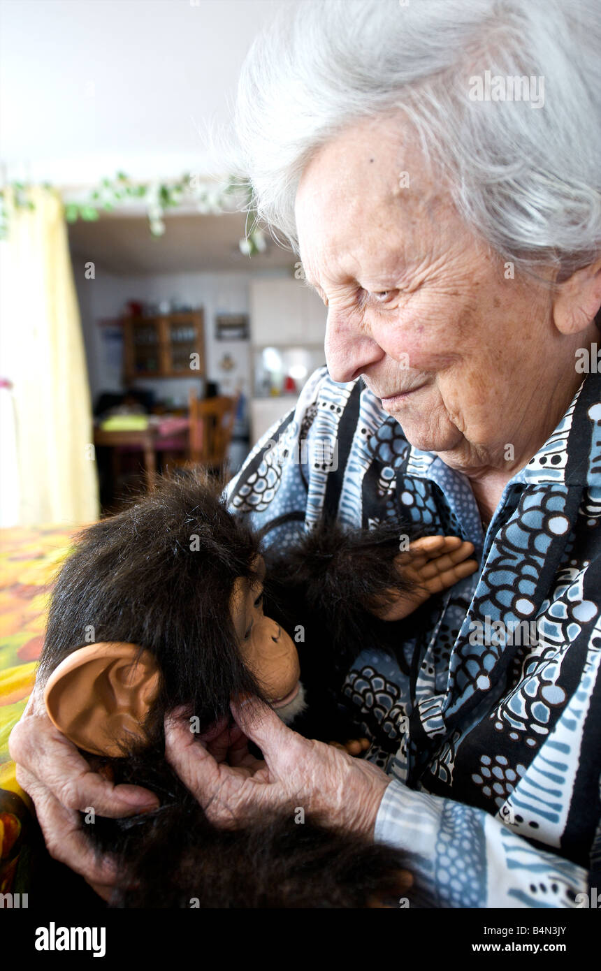 Netherlands Amsterdam old peoples home Leo Polak a senior woman in the ...