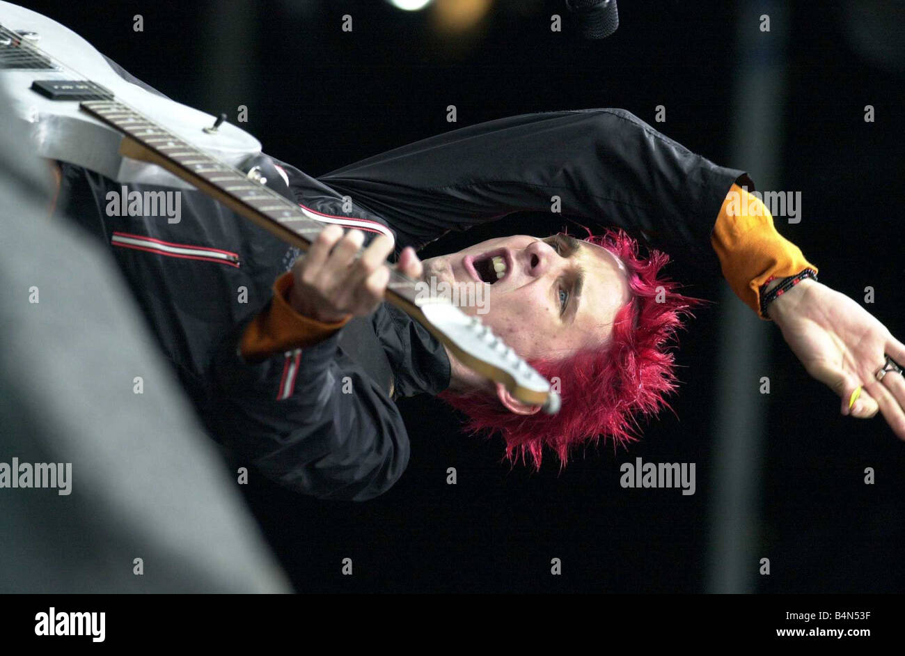 Matthew Bellamy of Muse on stage at T in the Park July 2001 Stock Photo