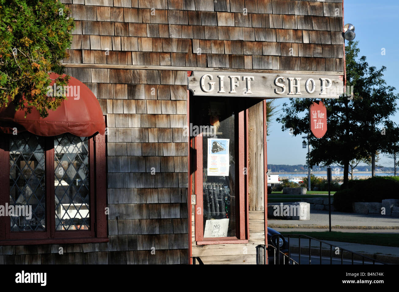 Entrance to Gift Shop in historic Plymouth, MA Stock Photo Alamy