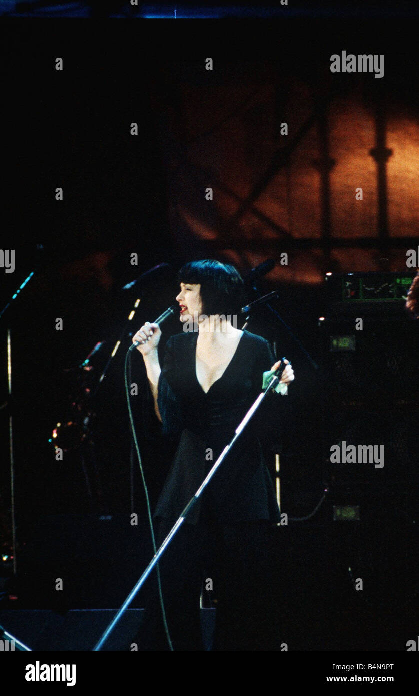American Singer Cyndi Lauper performs at the John Lennon Tribute Concert Stock Photo