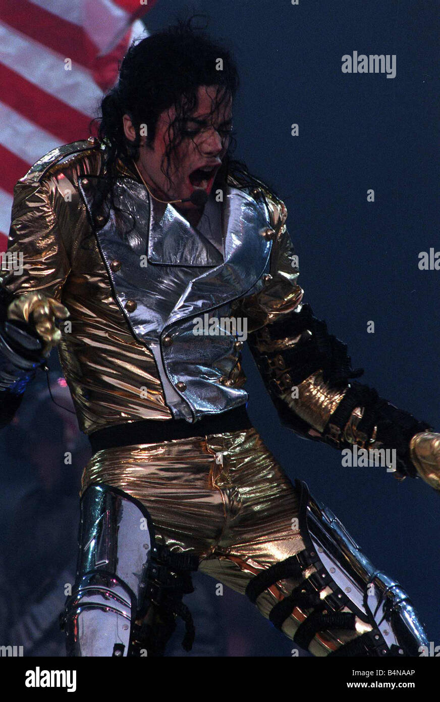 Michael Jackson Singer December 1997 Singing on stage in concert Stock Photo Alamy