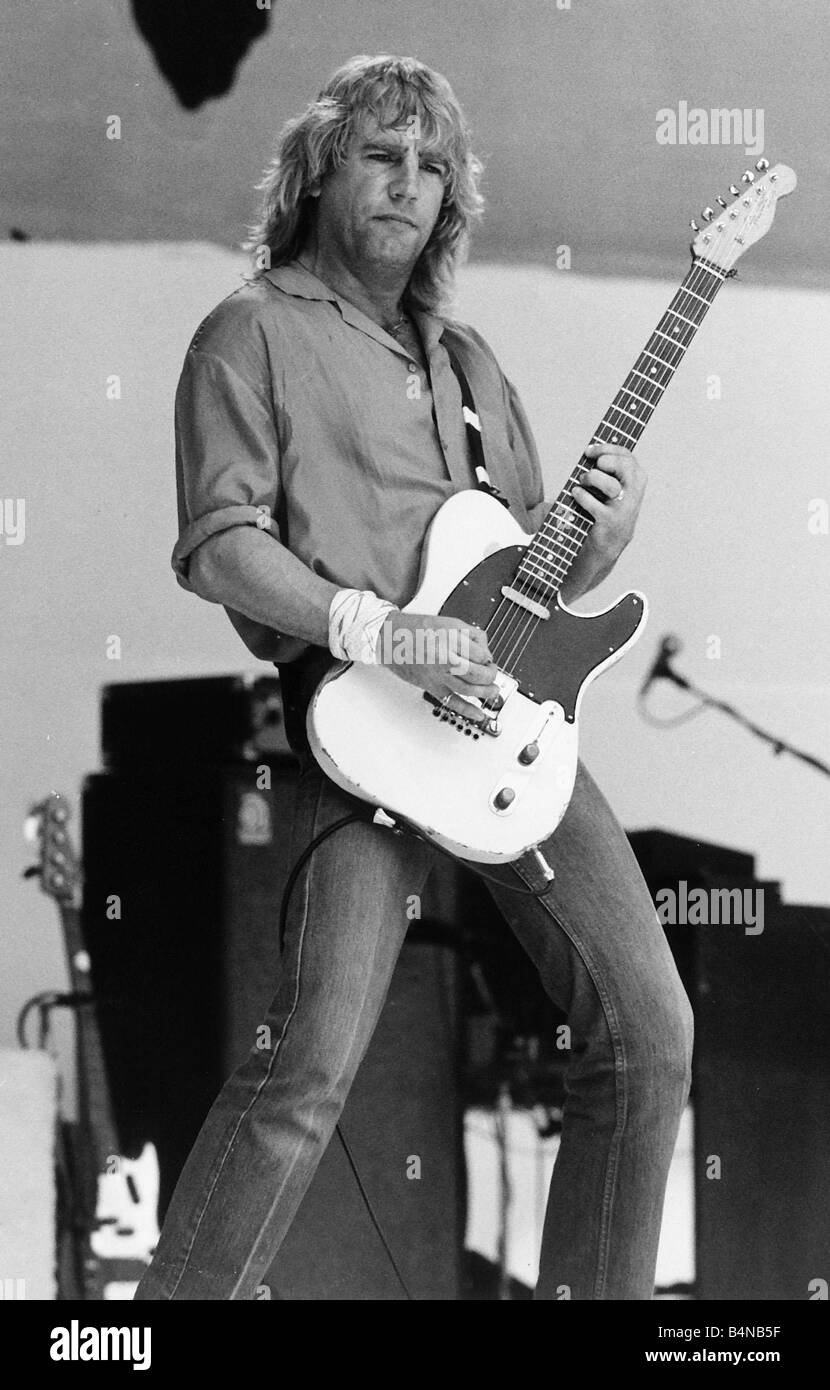 Rick Parfitt of Status Quo at Live Aid Concert 1985 Wembley Stadium Stock Photo