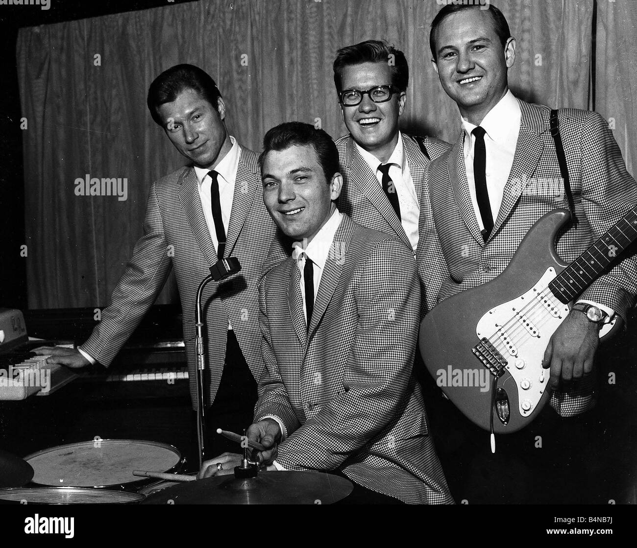 The Crickets pop group with Glen Dee Hardin Buzz Cason Jerry Allison and Sonny Curtis circa 1955 Stock Photo