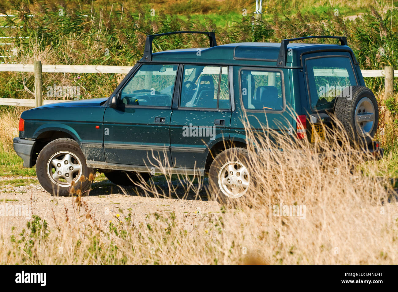 A colour photgraph of a parked up Land Rover Discovery III Stock Photo