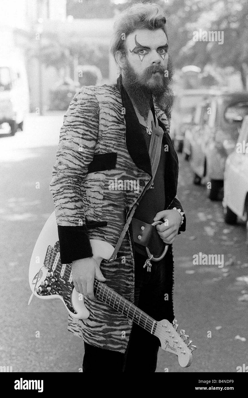 Roy Wood September 1973 Former member of The Move and Wizzard Dressed as a Teddy boy for the release of his new single Angel Fingers Stock Photo