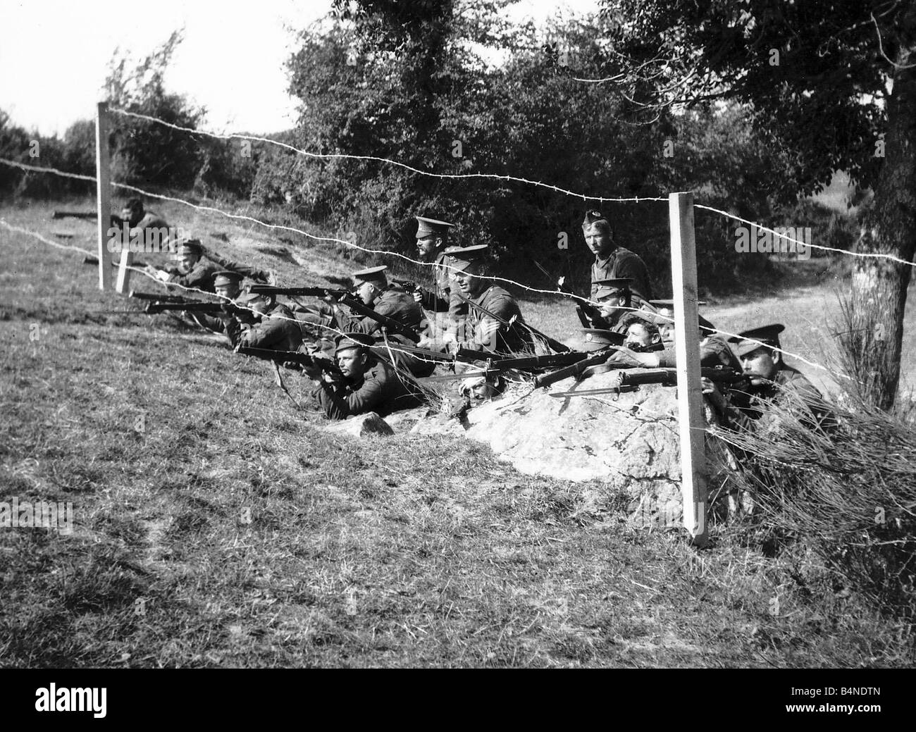 British trenches france 1914 Black and White Stock Photos & Images - Alamy