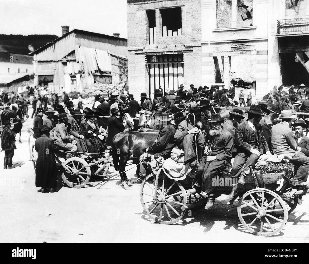 World War One Polish refugees travel on any available means of transport as they flee from an invaded Poland 1915 Stock Photo