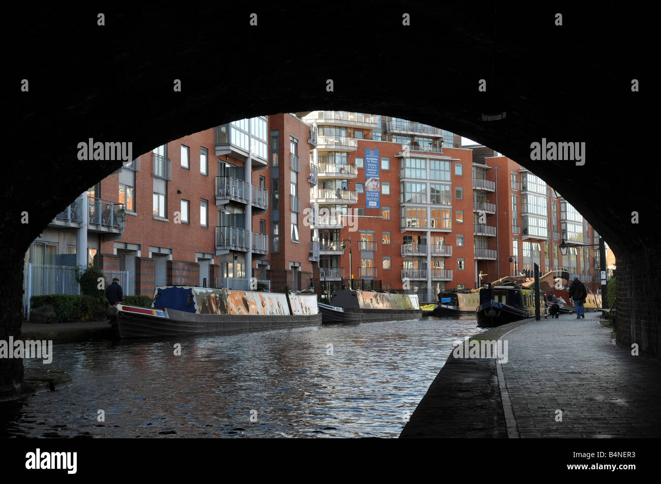 New canal side apartments at King Edwards Wharf in Birmingham West
