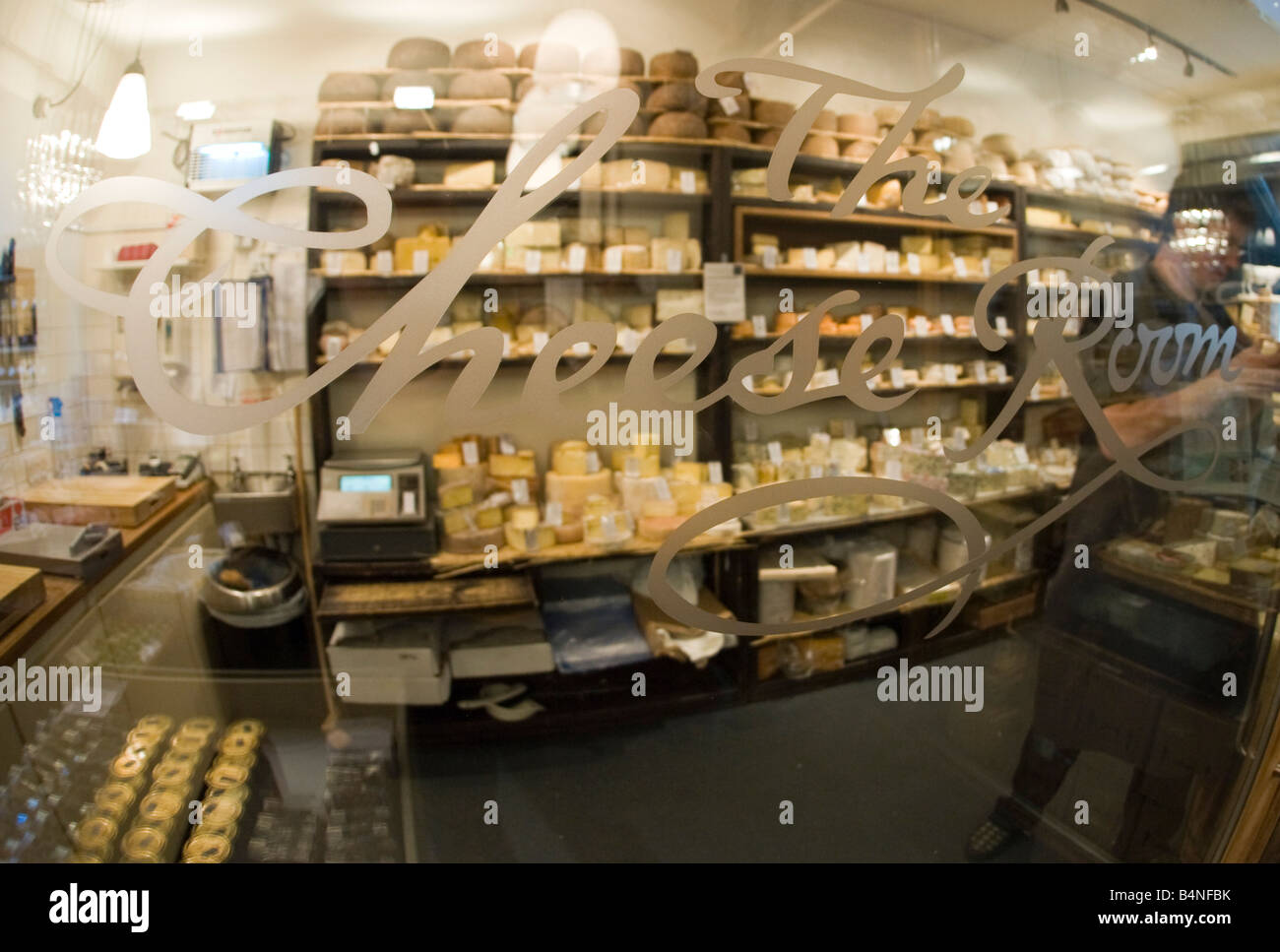 "La Fromagerie" cheese shop, Marylebone, London Stock Photo - Alamy
