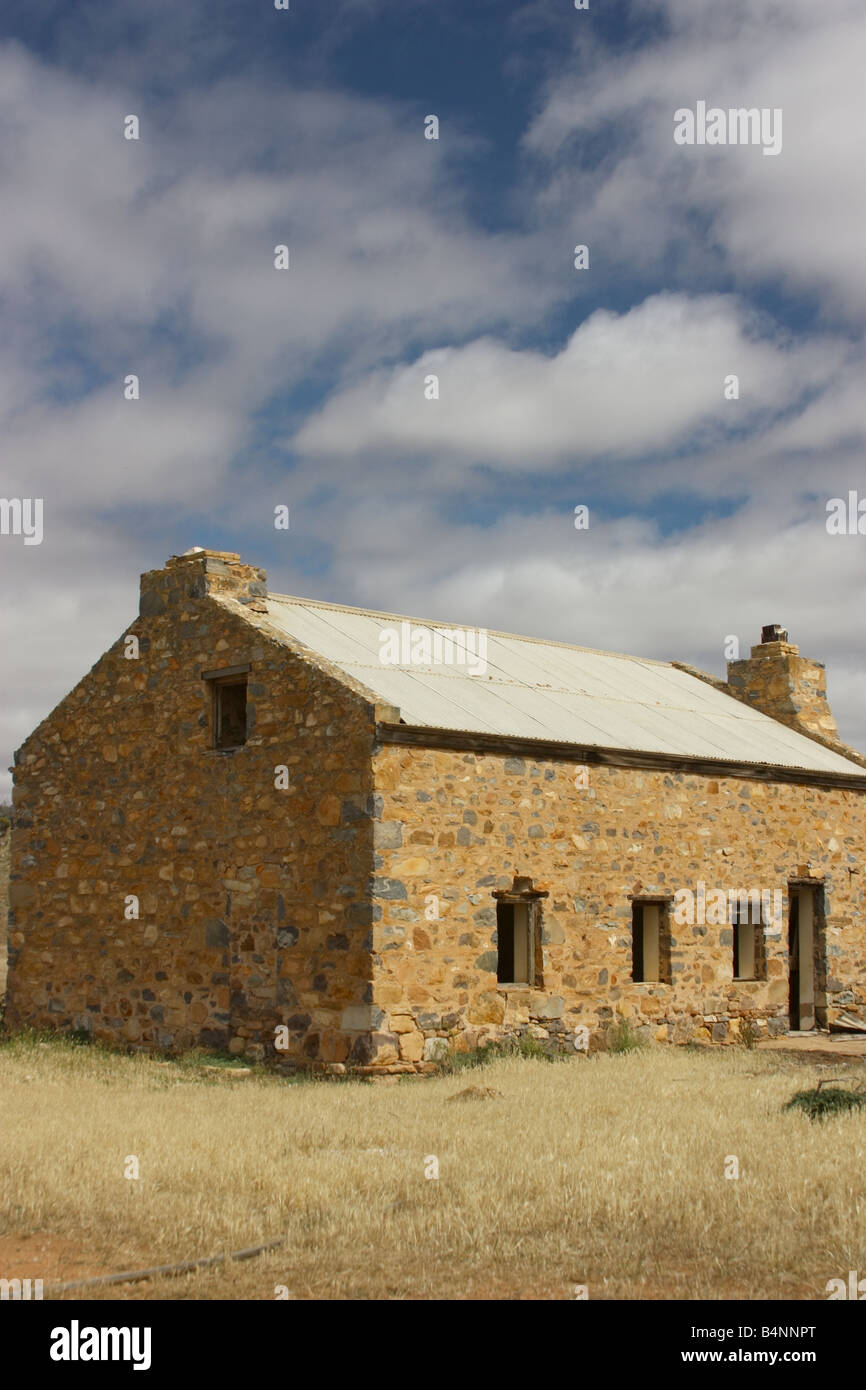 an old pioneer home house in the cleve cowell hills on the eyre