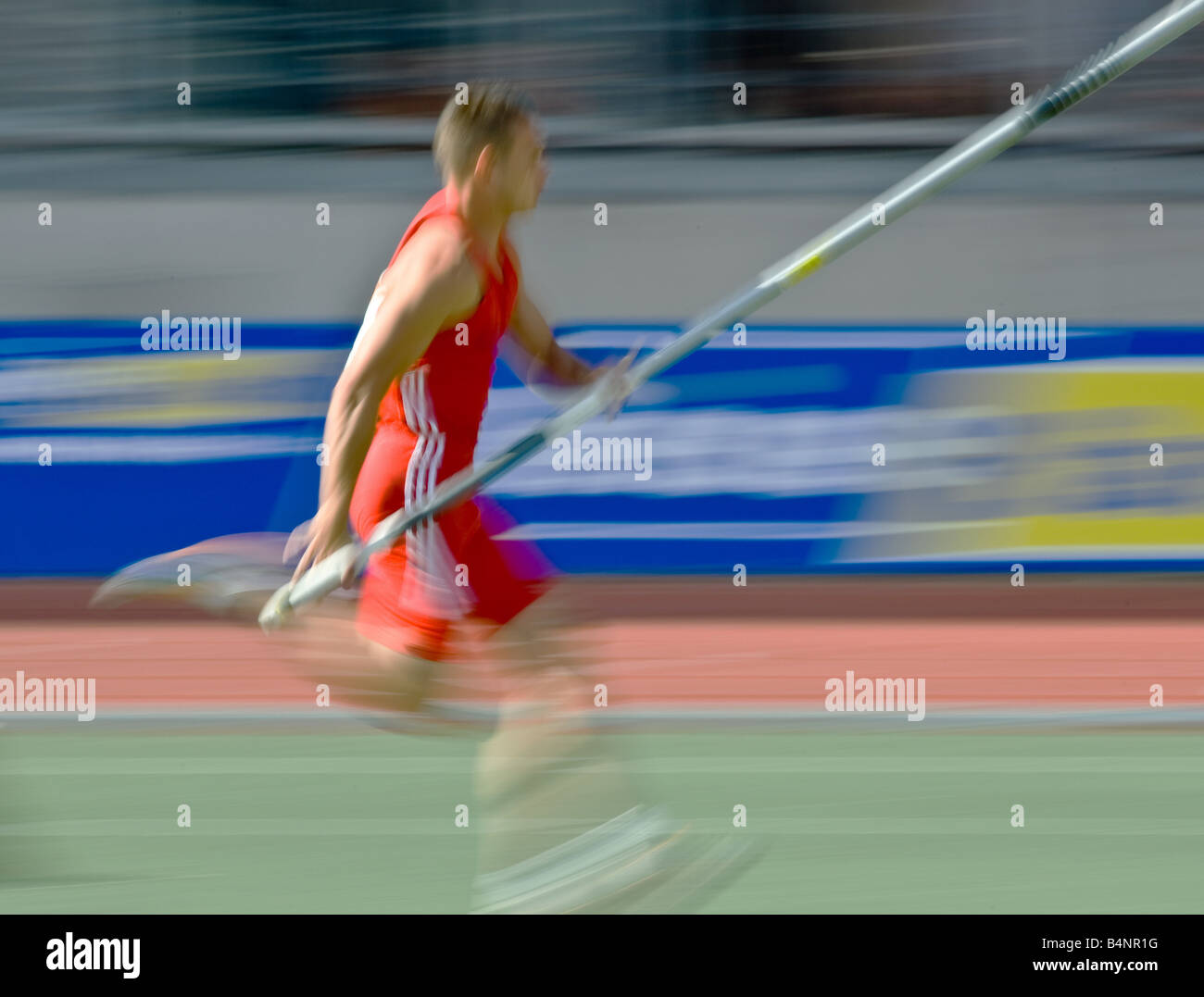 Pole vault pole hires stock photography and images Alamy