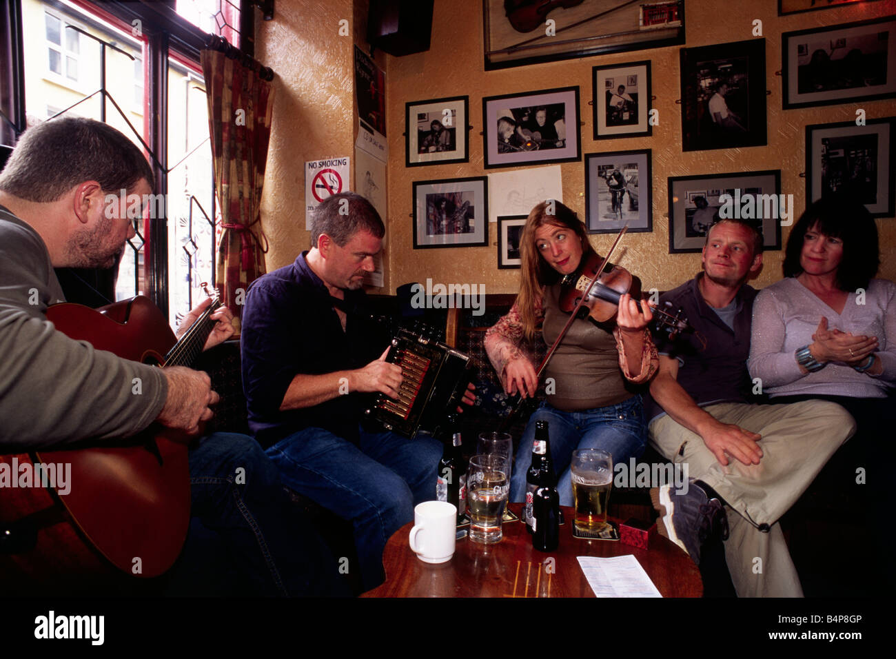 Ireland, Galway, Tig Coili pub Stock Photo