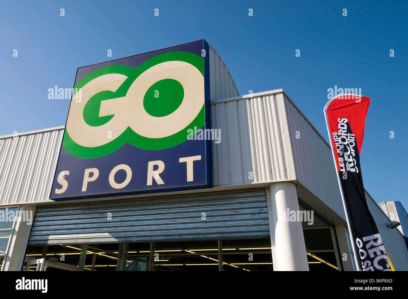 Sport shop sign hi-res stock photography and images - Alamy