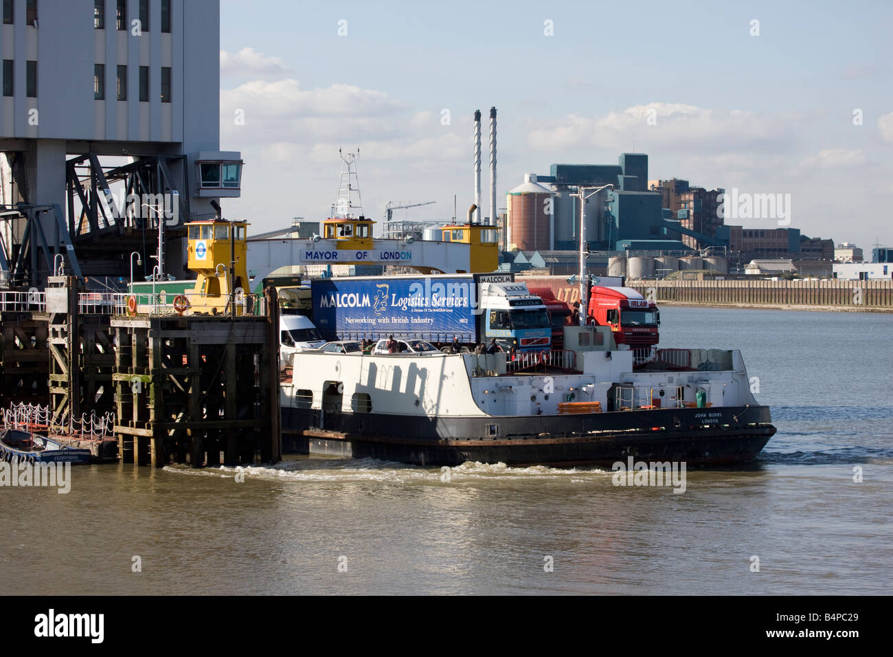 Car ferry cars crossing river hires stock photography and images Alamy