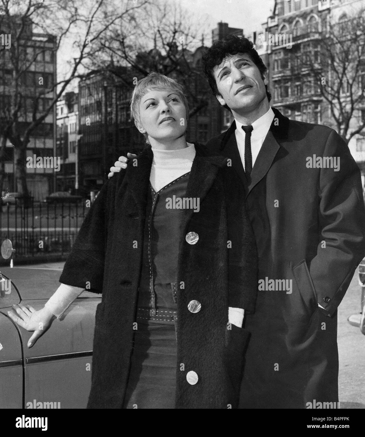 UNCOVERING THE PRIVILEGED LIFE OF TOM JONES' WIFE, MELINDA: PHOTOS THAT REVEAL HER INNER CIRCLE