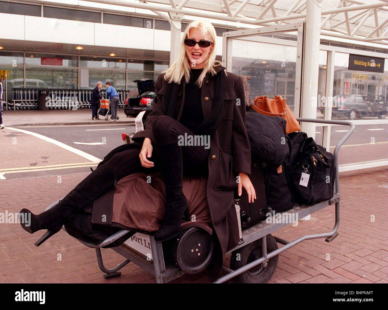 Supermodel Caprice June 1998 arriving at Glasgow Airport Stock Photo