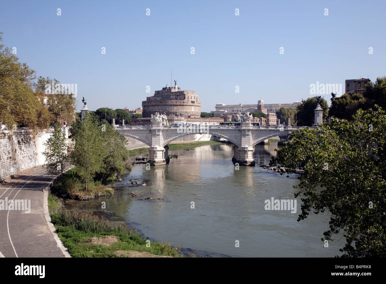 Castel Sant Angelo and the Vittorio Emanuelle bridge and embankment of river Tiber, Rome Stock Photo