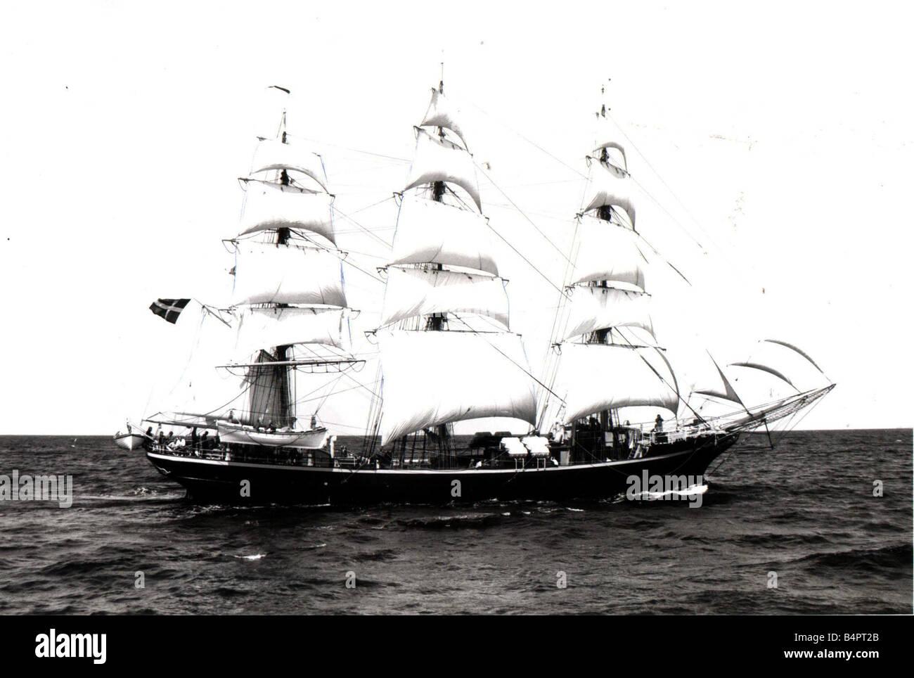 Tall Ships Race 1986 Georg Stage is a three masted full rigged ship measuring 175 feet overall Built in 1935 she is the school s Stock Photo