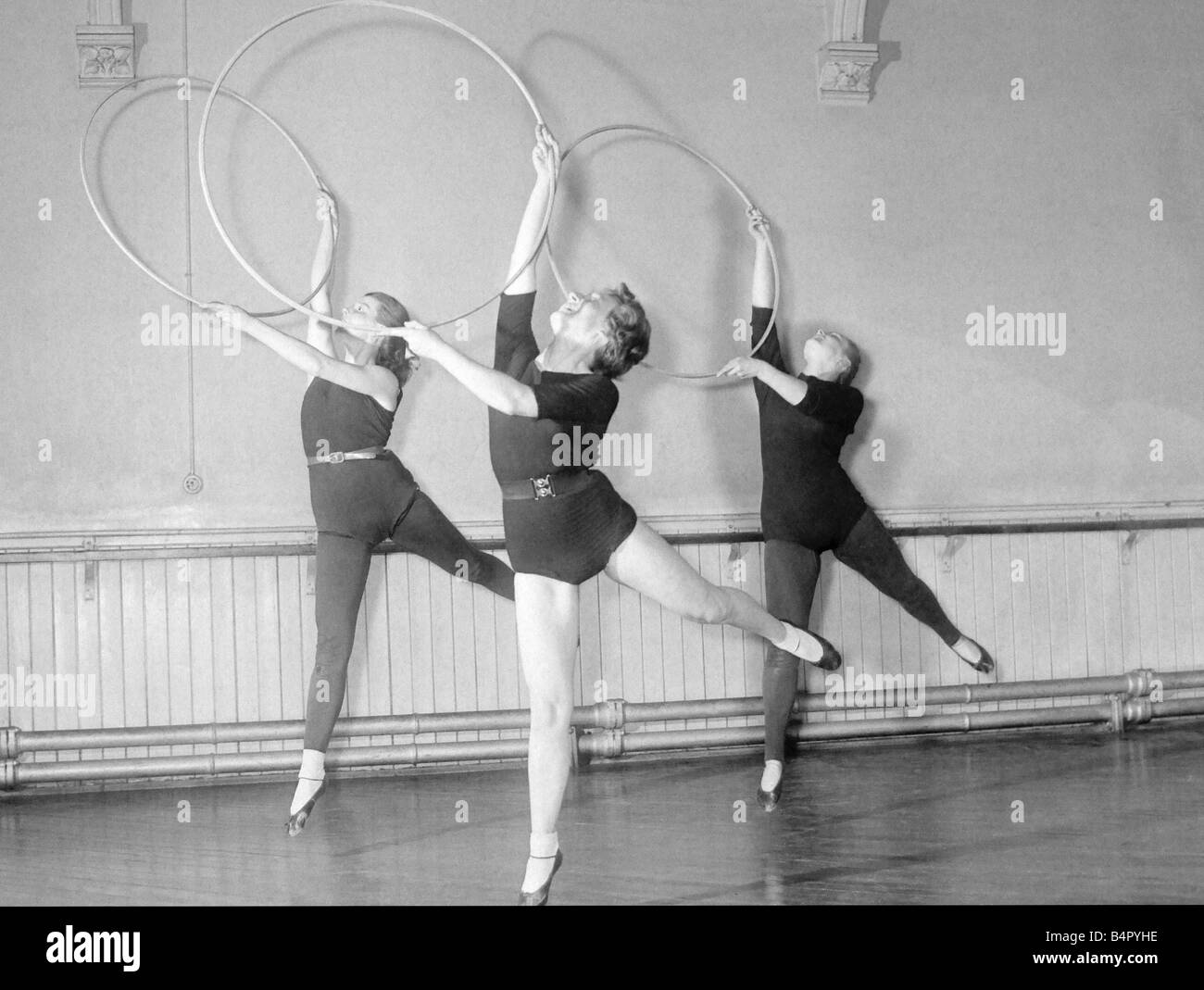 1950s women exercise Black and White Stock Photos & Images Alamy