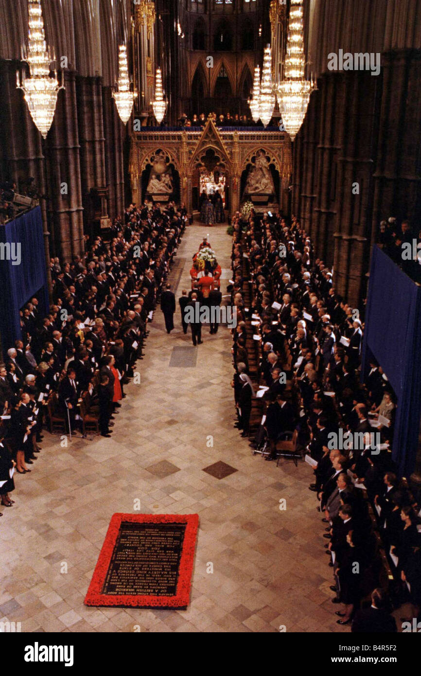 Princess Diana Funeral 6 September 1997 Funeral Service takes place at Westminster Abbey Mirrorpix Stock Photo