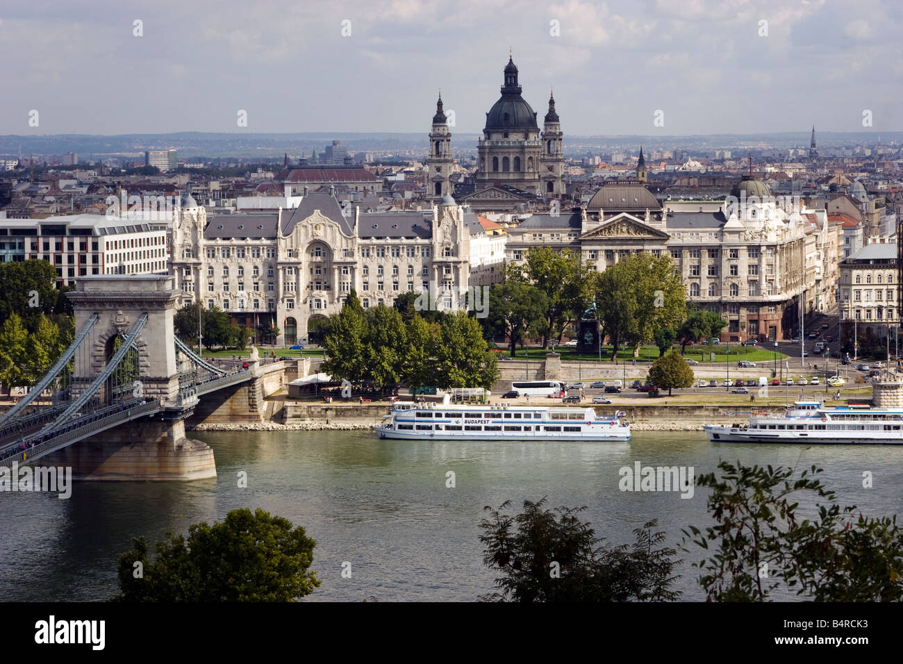 Views of the Chain Bridge (Széchenyi Lánchíd) in Budapest, the first permanent connection between Buda and Pestin in Hungary Stock Photo