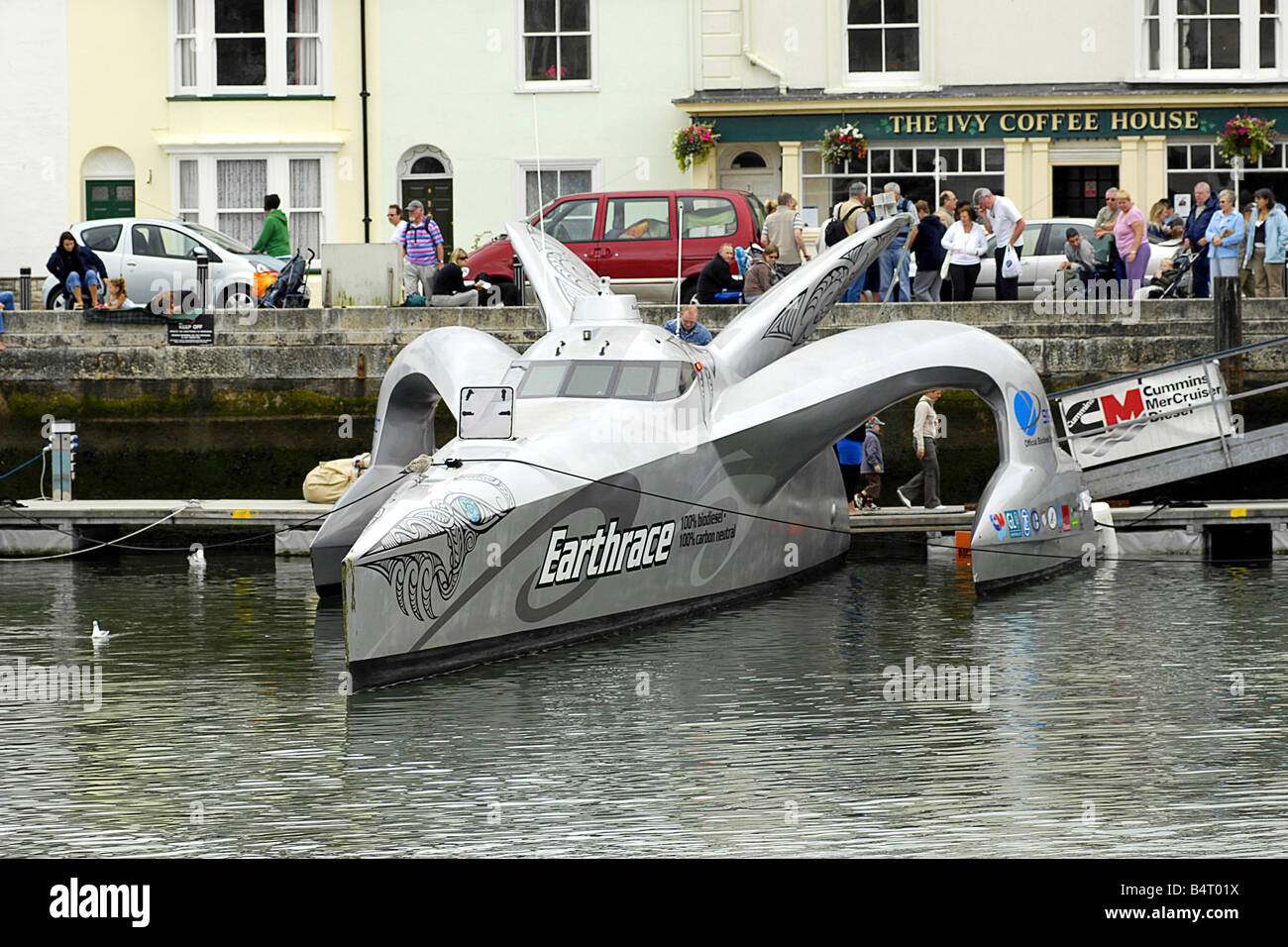 earthrace biodiesel powerboat