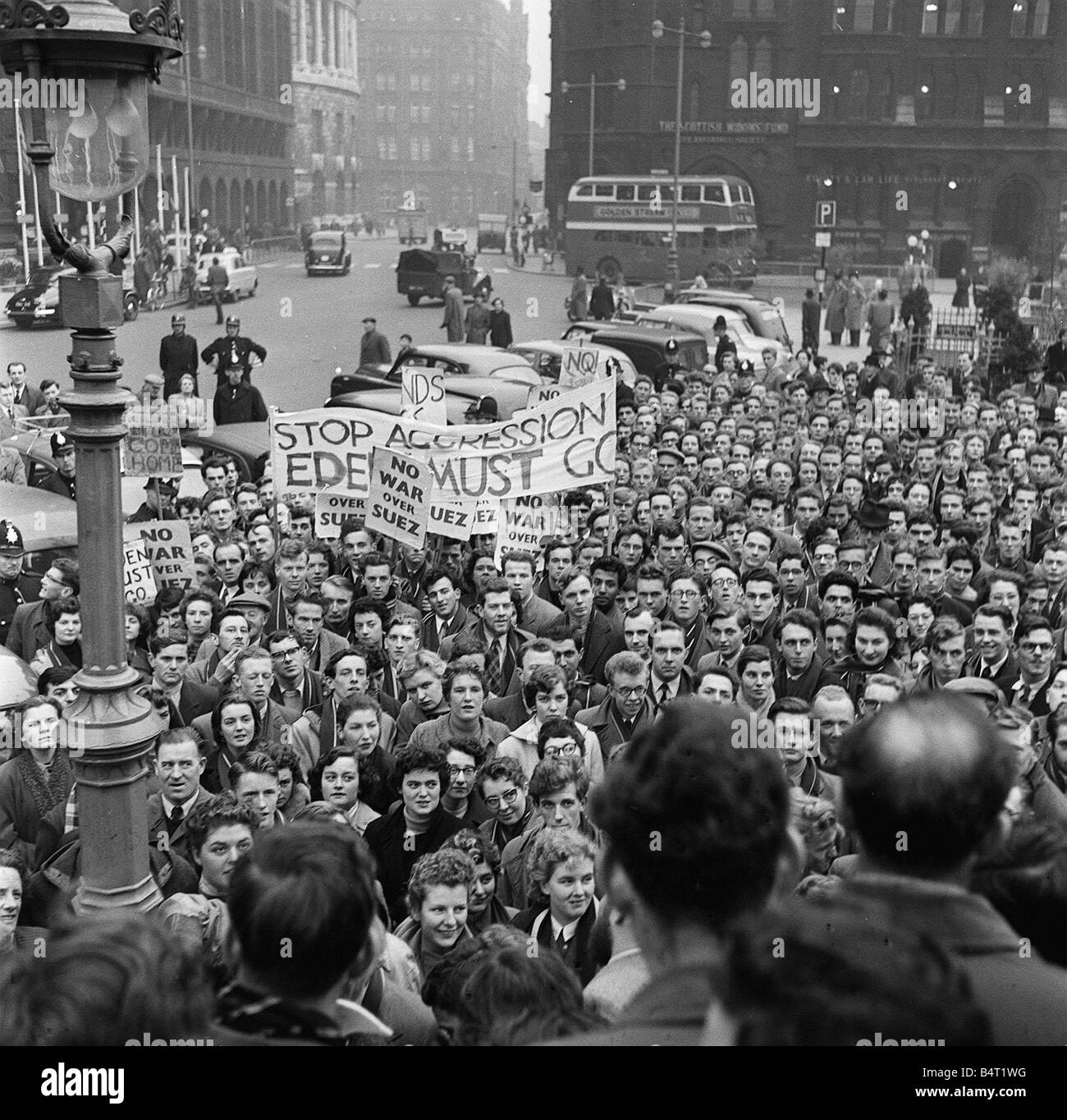 Students from Manchester University demonstrate against British policy in Egypt during the Suez Crisis 1956 In October 1956 Egypt s President Nasser nationalised the Suez Canal Israeli promptly attacked followed by the landing of British and French troops Domestic opposition was overtaken by a Soviet protest and non support from the US leading to the withdrawal of troops and the resignation of Prime Minister Anthony Eden Stock Photo