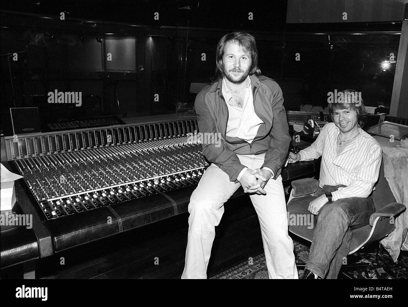 Abba Swedish Pop band April 1974 Abba in the studio 29 4 1974 Mirrorpix com 2002 Stock Photo