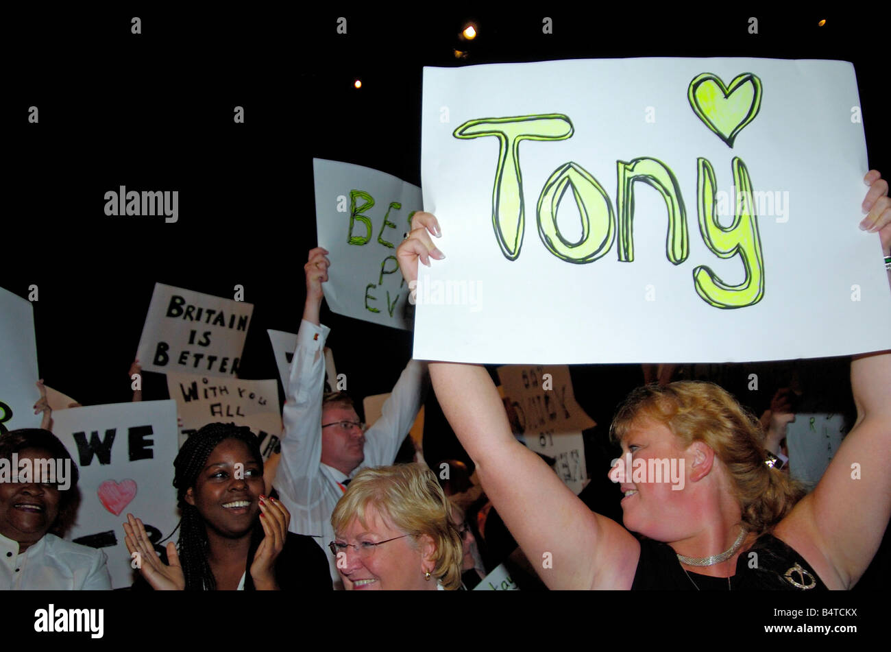 Support for Tony Blair at his farewell speech to the Labour Conference