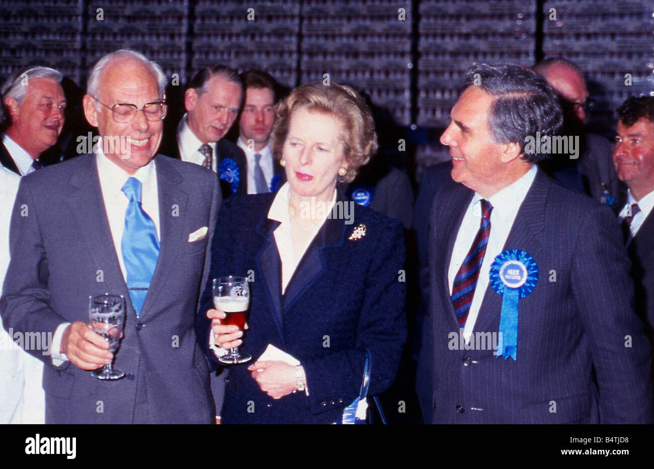 Margaret Denis Thatcher in Edinburgh brewery June 1987 Stock Photo