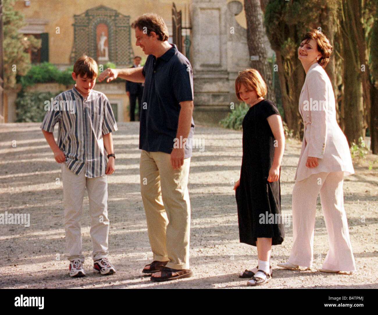 Tony Blair on holiday in Tuscany August 1998 with wife Cherie and children Kathryn and Nicholas Stock Photo