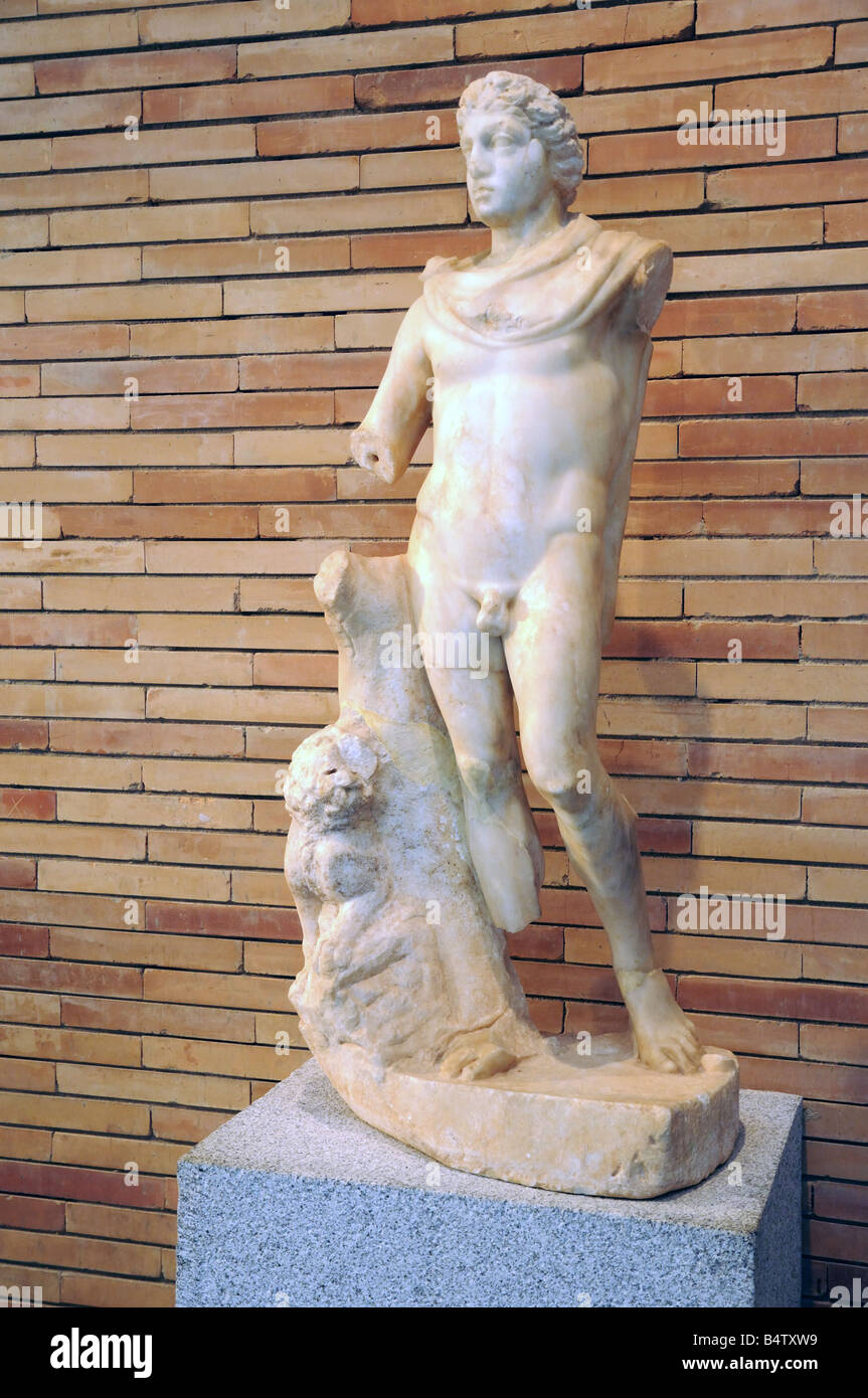 Roman Sculpture of man wearing PALUDAMENTUM mantle 2nd century AD National Museum Of Roman Art Merida Extremadura Spain Stock Photo