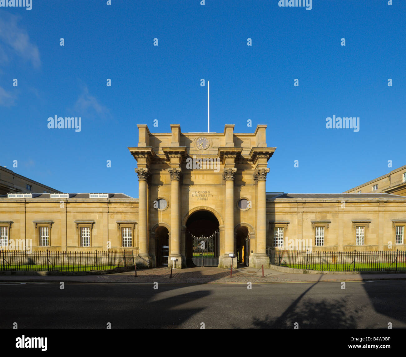 Oxford University Press, Walton Street, Oxford, England, UK Stock Photo