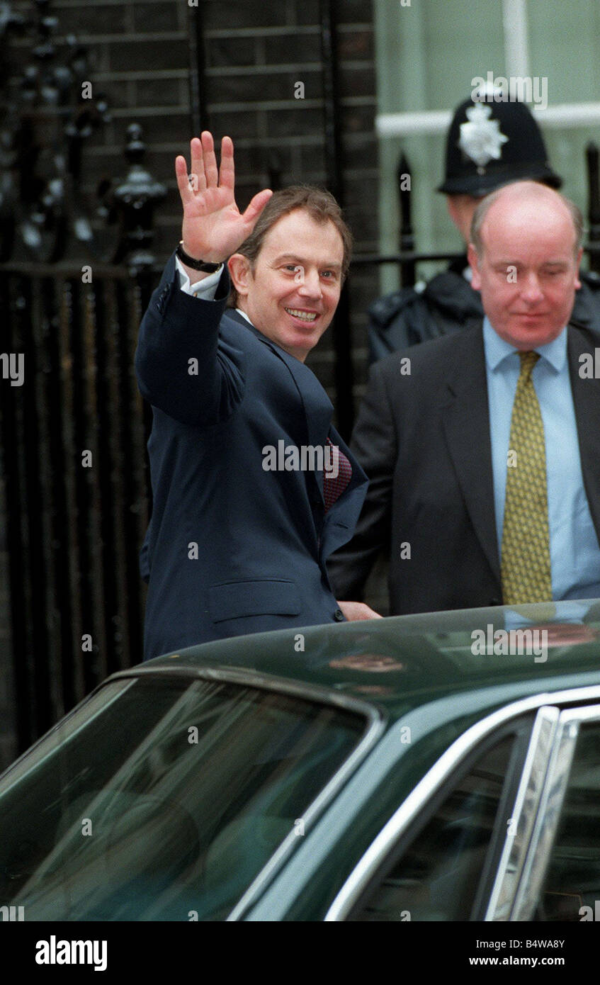Tony Blair Prime Minister March 98 Arriving at No10 on Budget Day Stock Photo