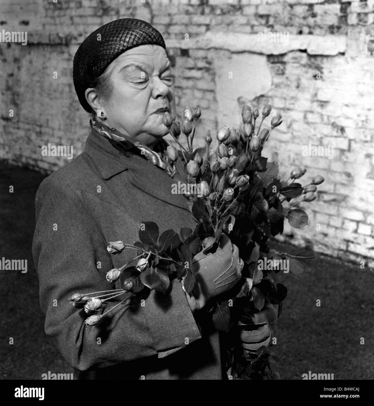 Violet carson Black and White Stock Photos & Images - Alamy